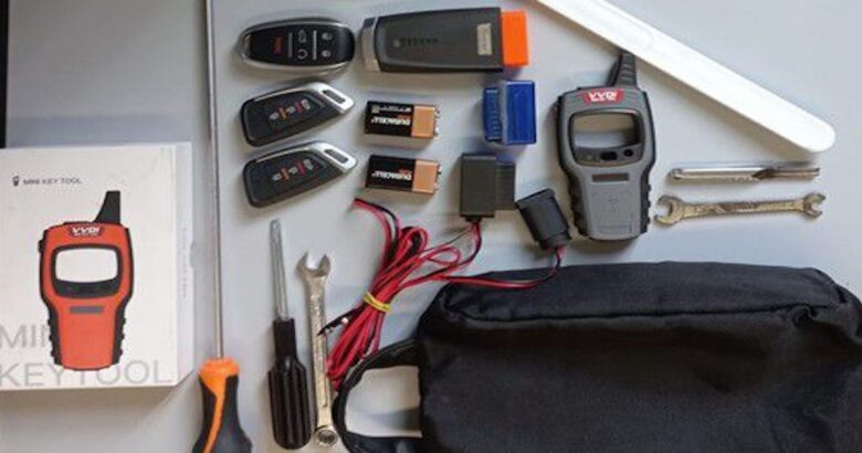 Furti d'auto, arnesi da scasso, macchina, Carabinieri