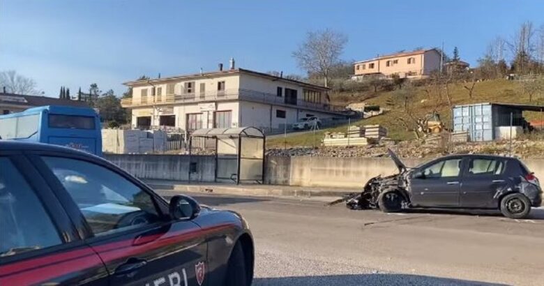 incidente, auto, pullman, ferito, ospedale