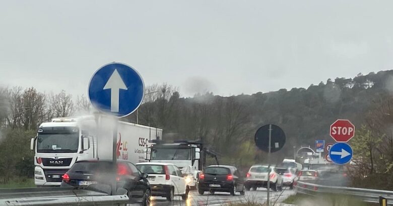 Incidente, ss 85 venafrana, scontro, auto, camion, ferito