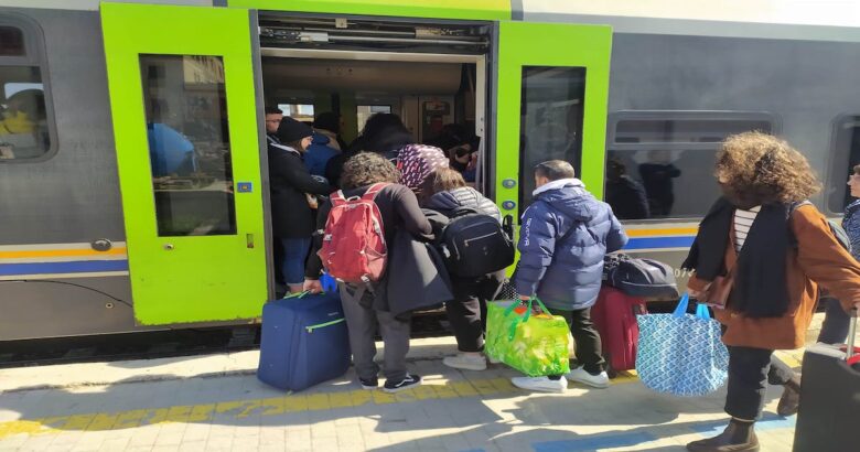 Treno, sovraffollato, Campobasso-Roma, stazione di Venafro
