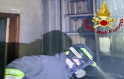 Incendio, ex scuola elementare, VIGILI DEL FUOCO, Polizia scientifica