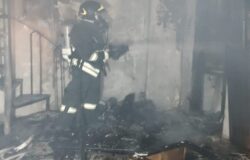 Incendio, abitazione, fiamme, Vigili del Fuoco