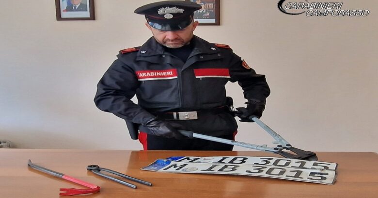 Controlli, Carabinieri, auto rubate