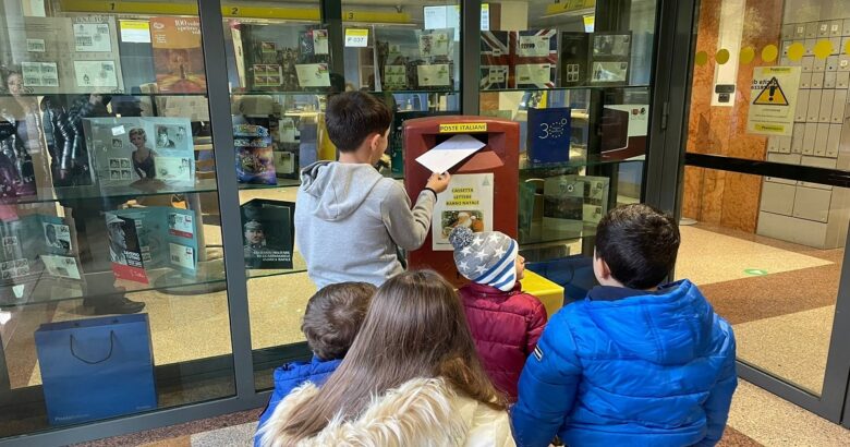 bambini molisani, ufficio postale, letterine, Babbo Natale