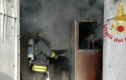 Cabina elettrica, fiamme, Vigili del fuoco