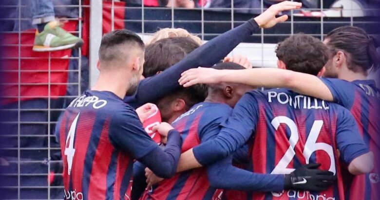 Calcio, serie D, Monterotondo, Campobasso, capolista