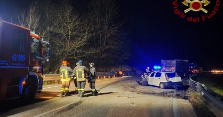 Incidente stradale, scontro, auto, tir, conducente, codice rosso