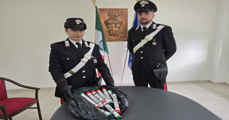 Venafro, fumogeni, torce luminose, sequestro, Carabinieri, Civitelle, Agnone