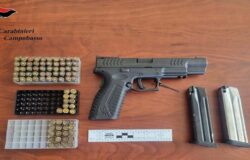 Detenzione illegale, pistola, arrestato