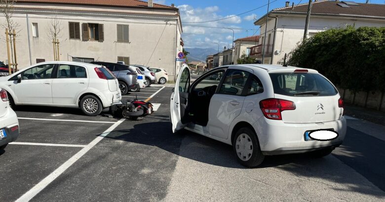 Pozzilli, scontro, auto, scooter, centauro, ospedale