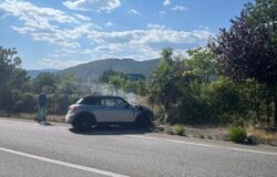 Incidente, SS 85 venafrana, auto, corsia opposta, cunetta, ospedale