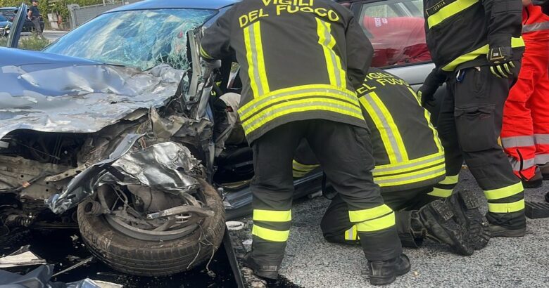 iincidente-stradale-frontale-ss-85-venafrana-feriti