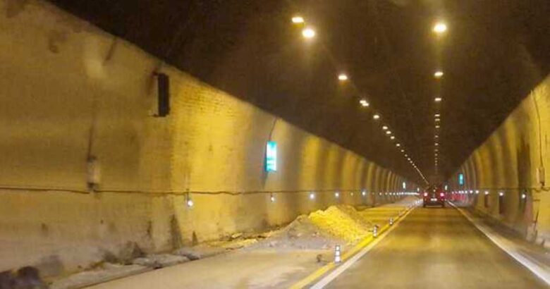 Lavori, galleria Serre, Greco, mezzi di soccorso, Anas