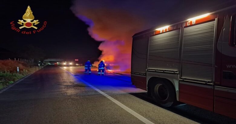 auto-fiamme-ss-85-venafrana-vigili-del-fuoco
