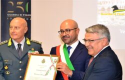 venafro-cittadinanza-onoraria-alfredo-ricci-guardia-di-finanza-generale-augelli