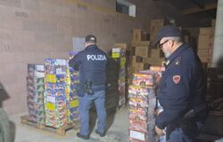 sequestro Polizia, fuochi d'artificio, illegali, denunciato, titolare 