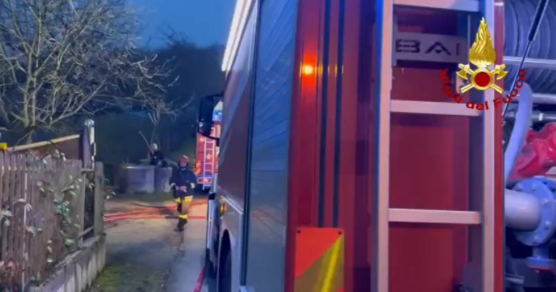 Incendio, abitazione, Vigili del fuoco