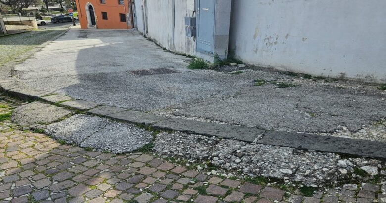 Venafro, disabile, cade, rampa dissestata