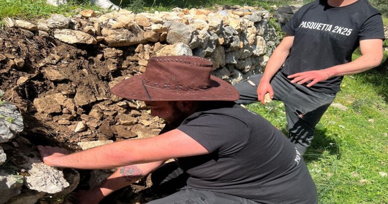 Venafro, Pasquetta venafrana, giovani, muro a secco