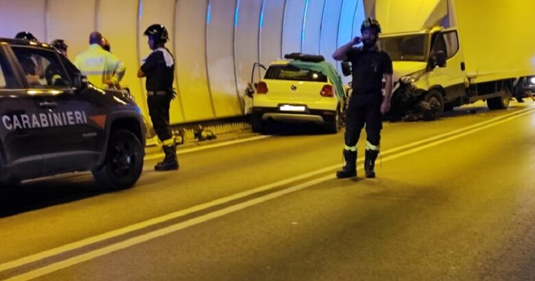 incidente-mortale-galleria-macchia-disernia-traffico-bloccato-ss-85-venafrana