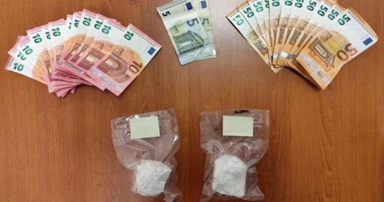 Arrestato, spaccio, cocaina, Carabinieri