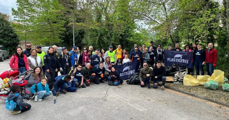 Campobasso, Plastic Free, Giornata mondiale senza auto, raccolta mozziconi, Piazza Vittorio Emanuele