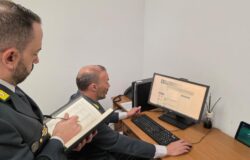 Guardia di Finanza, fatture false, truffa ai danni dello Stato, sequestri, un milione di euro