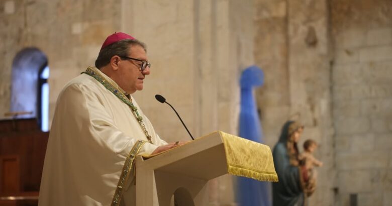 Natale, auguri, Vescovo Palumbo