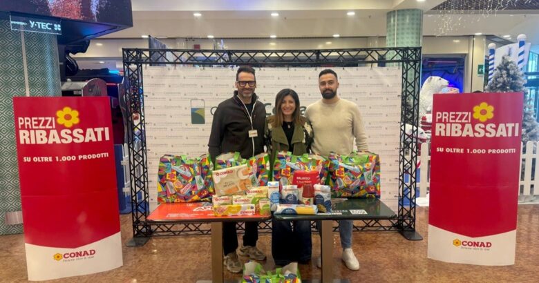 Solidarietà natalizia, Montenero di Bisaccia, pacchi dono, famiglie in difficoltà