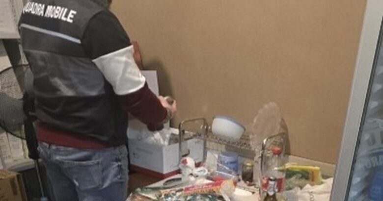 arrestato, spaccio, centro storico, eroina, contanti