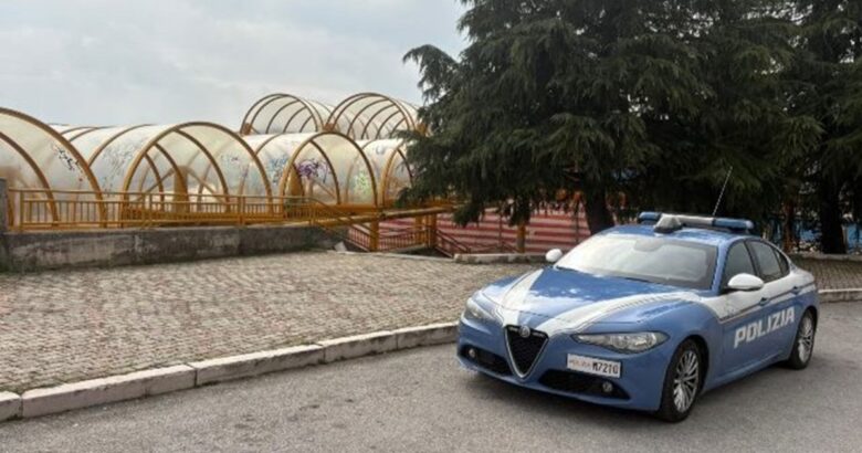 Campobasso, droga, Terminal bus, Polizia, hashish, minorenni, denunciati