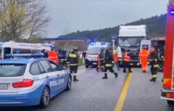 Incidente, Statale 85, feriti, scontro, tir, ambulanza