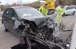 Incidente, scontro, auto, Statale, feriti, strada chiusa