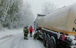 Autocisterna, bloccata, neve, Staffoli, Vigili del fuoco,