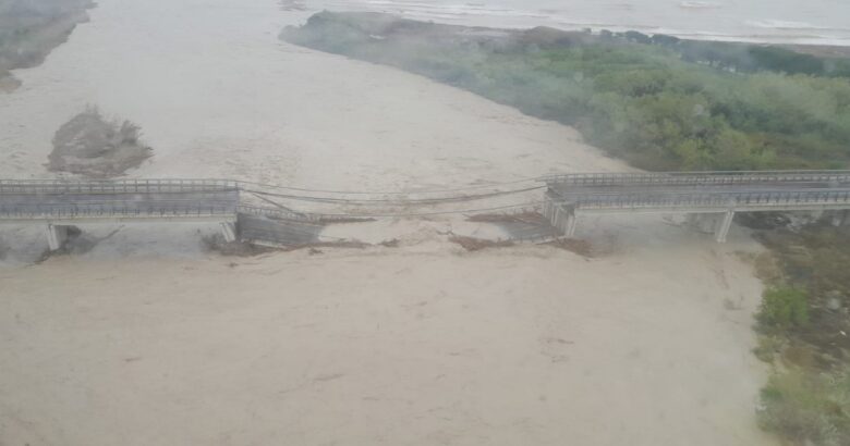 Crollo, ponte, Trigno, ricerche, auto