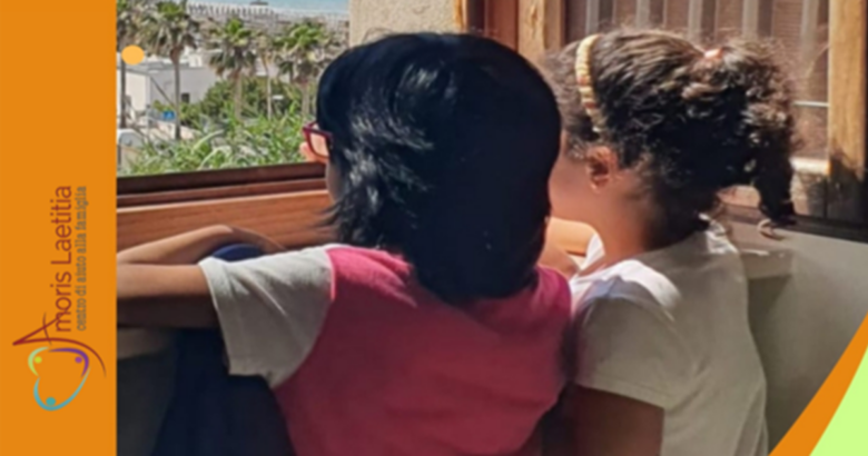 Educazione, solidarietà, MANOnellaMANO