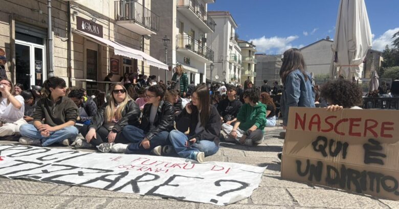 Isernia, studenti, corteo, chiusura, Punto nascita