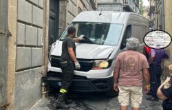 Venafro, furgone, abitazione, via Plebiscito, ferito