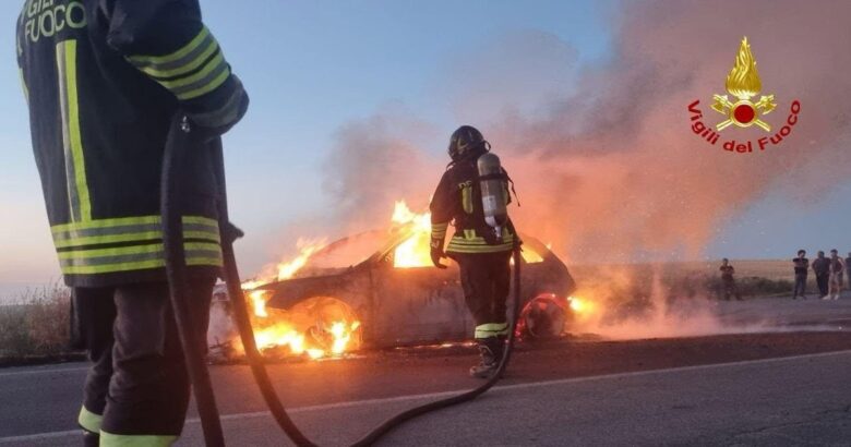 Auto, fiamme