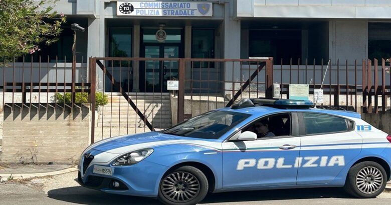 Incendio doloso, furto ciclomotore, minorenni, denunciati, Polizia