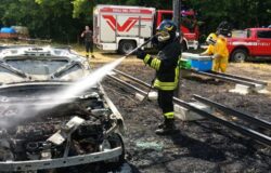 Monteroduni, auto, fiamme,