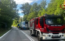 veicolo-fiamme-ss-158-colli-a-volturno-traffico-bloccato